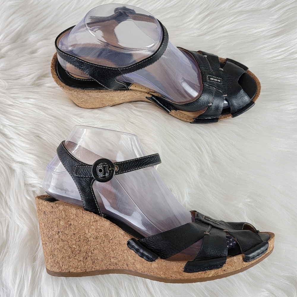 Clarks Artisan Black Leather Peep Toe Cork Wedge Sandals Women's Size 8½ - Picture 13 of 16